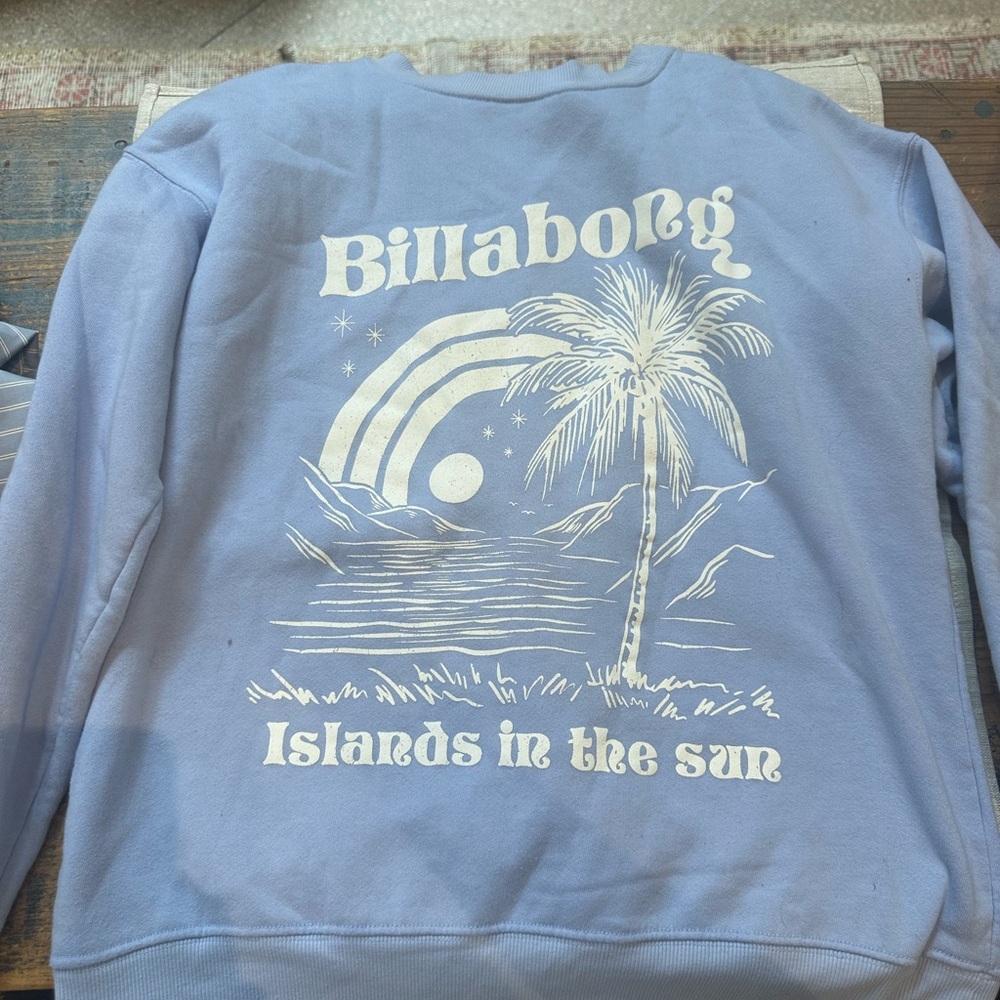 Billabong Blue Crewneck Sweater with Vintage Graphic